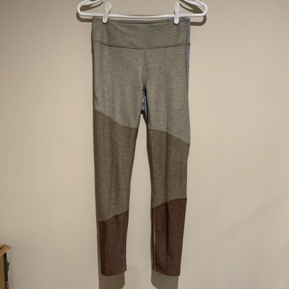 Outdoor Voices Colorblock Leggings Size Small